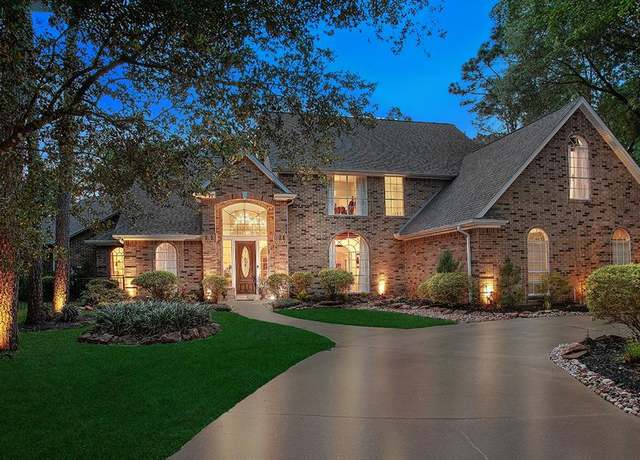 Property at 38 Southgate Dr, The Woodlands, TX 77380, 4 beds, 4 baths