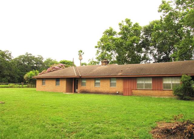 Property at 20002 Fm 1488 Rd, Magnolia, TX 77355, 3 beds, 2 baths