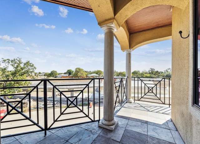 Property at 3808 Glen Arbor Dr, Houston, TX 77025, 2 beds, 2.5 baths