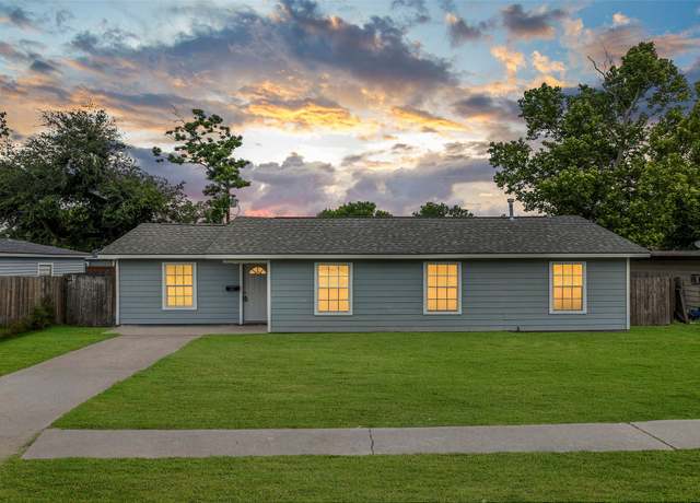 Property at 2401 Kingsdale Dr, Deer Park, TX 77536, 3 beds, 2 baths