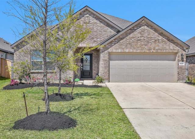 Property at 3025 Pampaneria Dr, Conroe, TX 77301, 4 beds, 3 baths