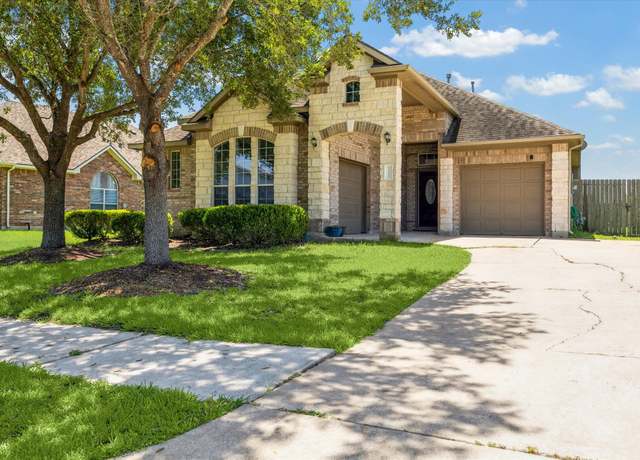 Property at 7304 Valentine Ln, Pearland, TX 77584, 3 beds, 2 baths