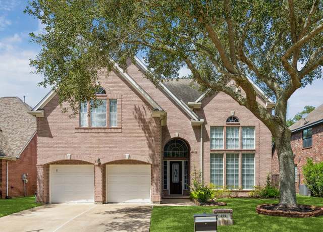 Property at 423 Brook Shore Ct, Sugar Land, TX 77478, 4 beds, 3 baths