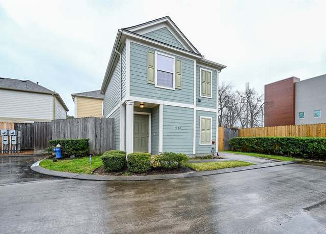 Property at 1702 Redwing Pines Dr, Houston, TX 77009, 2 beds, 2 baths