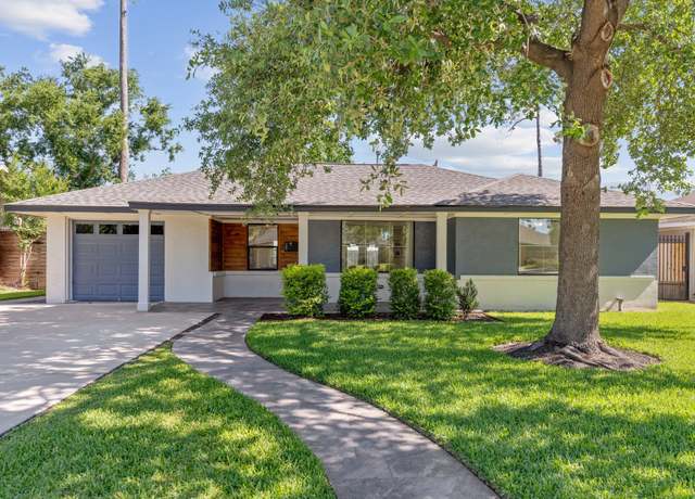 Property at 6422 Pineshade Ln, Houston, TX 77008, 3 beds, 2 baths