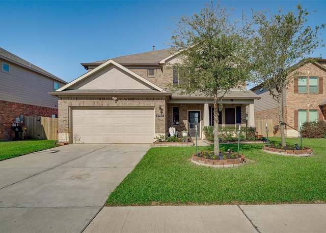 Property at 2715 Wembley Way, Rosenberg, TX 77471, 5 beds, 3.5 baths