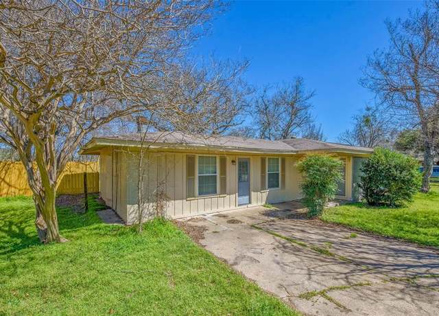 Property at 2107 Truman St, Bryan, TX 77801, 3 beds, 2 baths