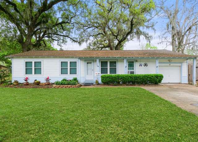 Property at 907 Avenue A, Sweeny, TX 77480, 3 beds, 1.5 baths