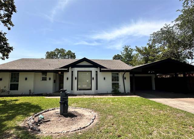 Property at 9515 Winsome Ln, Houston, TX 77063, 3 beds, 2.5 baths