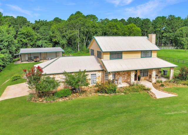 Property at 2286 Spring Branch Rd, Montgomery, TX 77316, 4 beds, 3 baths