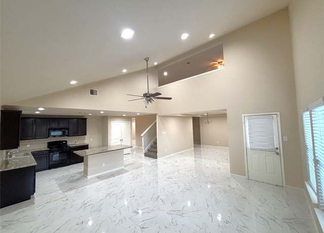 Property at 9303 Claystone Ln, Richmond, TX 77407, 5 beds, 3 baths