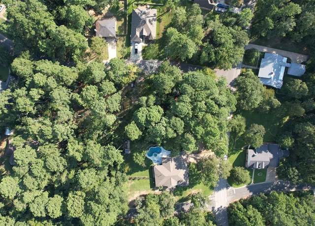 Property at 145 Broadmoor Dr, Huntsville, TX 77340