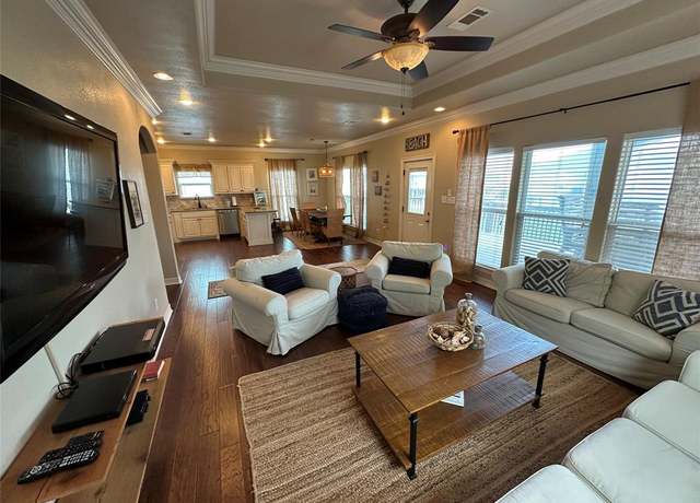 Property at 2029 Idyle Vw, Crystal Beach, TX 77650, 3 beds, 2 baths