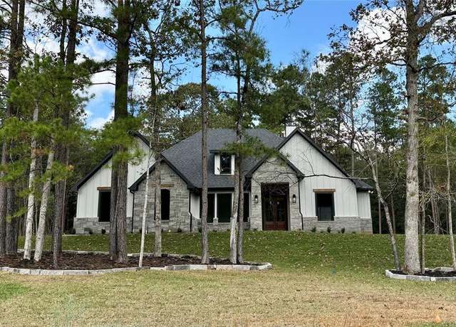 Property at 169 Sky Oak Ln, Huntsville, TX 77340, 4 beds, 3 baths