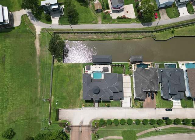 Property at 307 Blue Water Way, Kemah, TX 77565