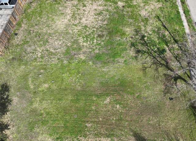 Property at 906 Paul St, Pasadena, TX 77506