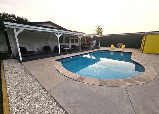 Property at 1610 Marilyn St, Alvin, TX 77511, 4 beds, 3 baths