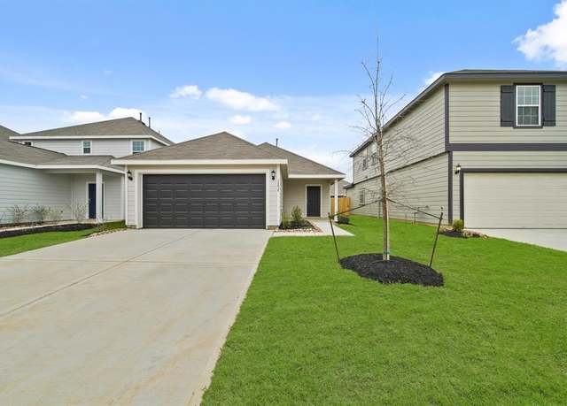 Property at 1372 Mount Blanc Path, Conroe, TX 77301, 3 beds, 2 baths