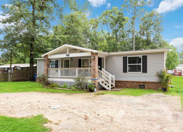 Property at 23948 Honeysuckle Dr, Porter, TX 77365, 3 beds, 2 baths