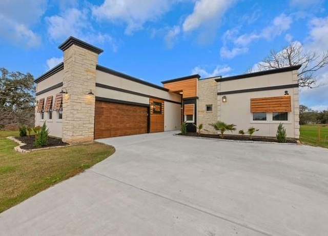 Property at 209 Horse Shoe Trl, Angleton, TX 77515, 4 beds, 3 baths