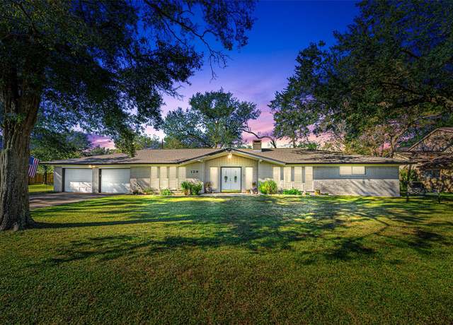 Property at 129 Red Bud Ln, Baytown, TX 77520, 5 beds, 2.5 baths