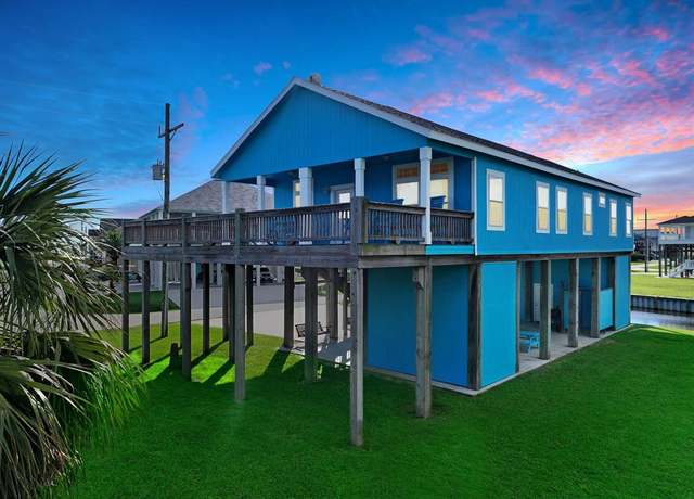 Property at 936 Surf Rd, Crystal Beach, TX 77650, 3 beds, 2 baths