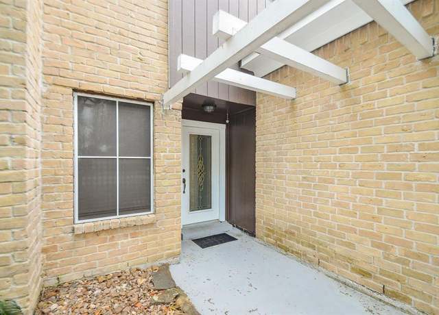 Property at 7211 Foxside Ln, Humble, TX 77338, 3 beds, 2 baths