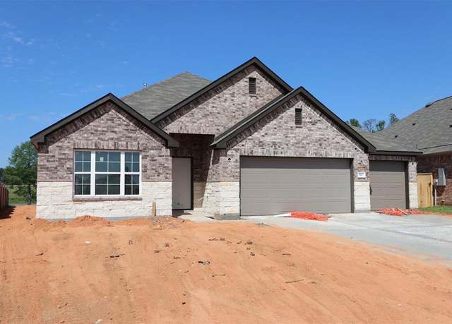 Property at 526 Corner Canyon Ln, Willis, TX 77378, 4 beds, 3 baths