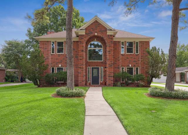 Property at 18302 Fernbluff Dr, Spring, TX 77379, 3 beds, 2.5 baths