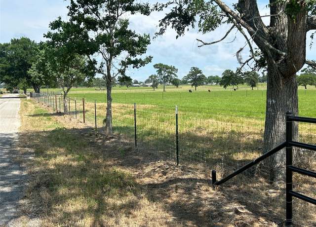Property at 38715 Wiggins Rd, Hempstead, TX 77445