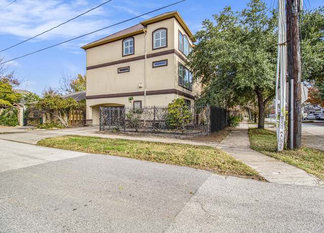 Property at 5618 Lacy St, Houston, TX 77007, 3 beds, 3.5 baths