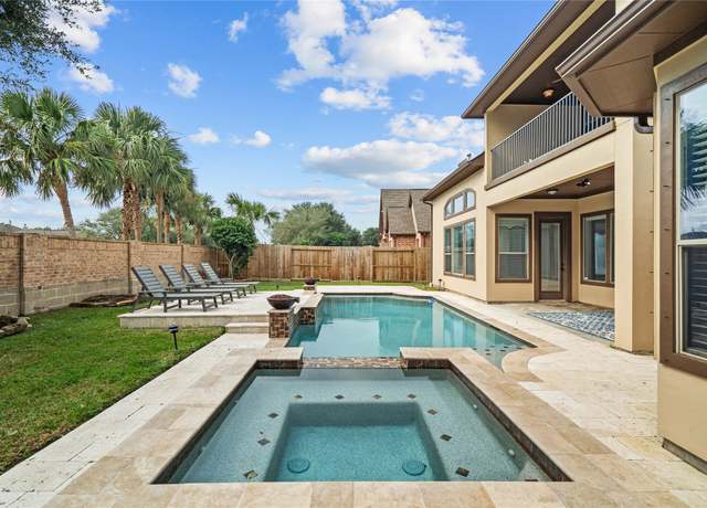 Property at 2309 Azahar Ct, League City, TX 77573, 5 beds, 5 baths