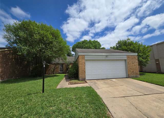 Property at 3123 Ashford Arbor Dr, Houston, TX 77082, 3 beds, 2 baths