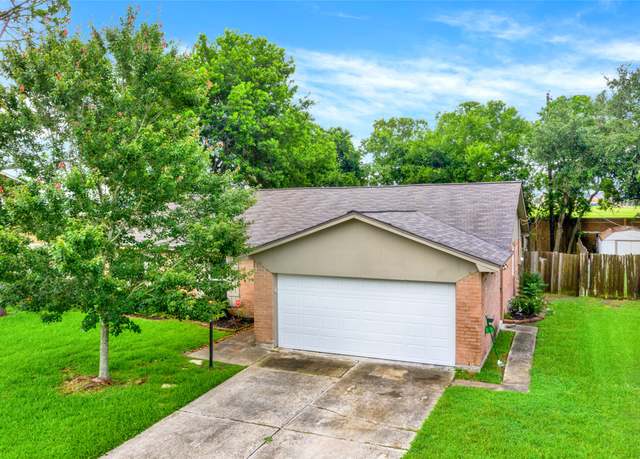 Property at 6219 Silver Leaf Dr, League City, TX 77573, 4 beds, 2 baths