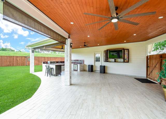 Property at 3911 Fielder Cir, Missouri City, TX 77459, 4 beds, 3.5 baths