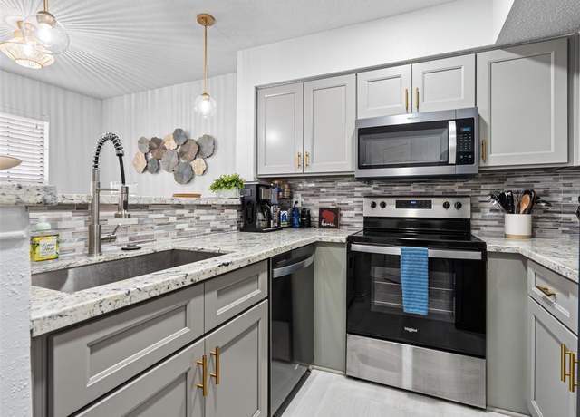 Property at 2300 Old Spanish Trl #1014, Houston, TX 77054, 2 beds, 2 baths
