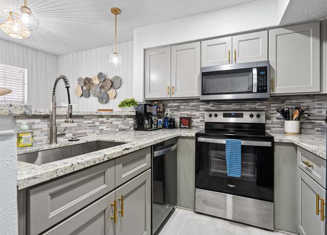 Property at 2300 Old Spanish Trl #1014, Houston, TX 77054, 2 beds, 2 baths