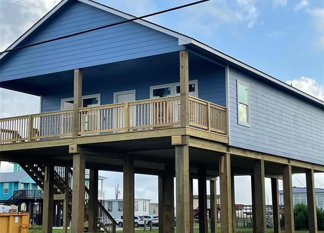 Property at 528 Thunder Rd, Surfside Beach, TX 77541, 3 beds, 3 baths