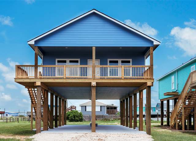 Property at 528 Thunder Rd, Surfside Beach, TX 77541, 3 beds, 3 baths