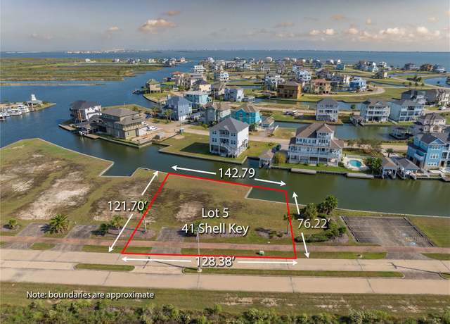 Property at 41 Shell Ky, Hitchcock, TX 77563