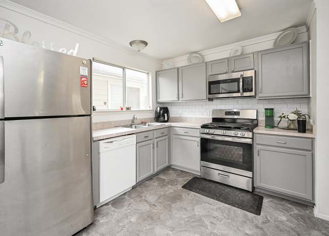 Property at 19533 Richland Springs Dr, Houston, TX 77073, 4 beds, 2.5 baths