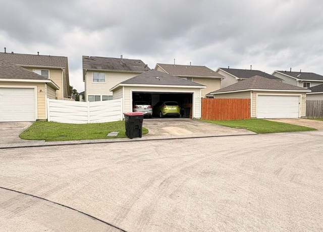 Property at 19603 Green Chase Ln, Houston, TX 77073, 3 beds, 2.5 baths