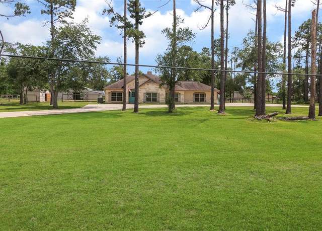 Property at 8410 County Road 466, Liverpool, TX 77577, 3 beds, 2 baths
