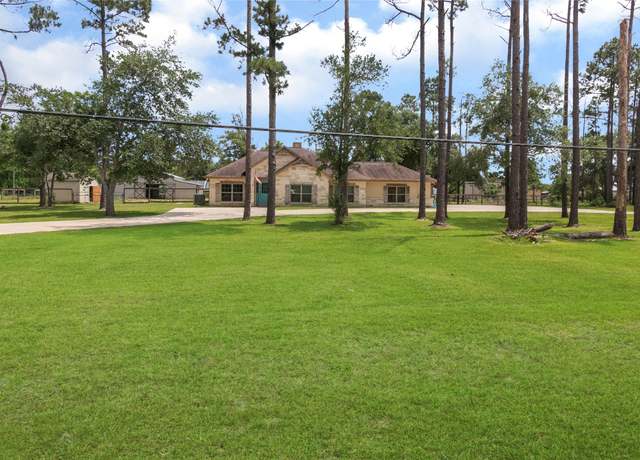 Property at 8410 County Road 466, Liverpool, TX 77577, 3 beds, 2 baths