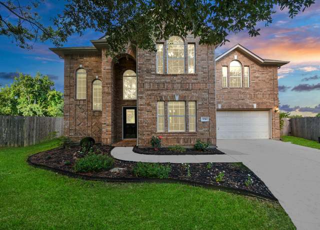 Property at 5710 Skydale Ln, Richmond, TX 77469, 3 beds, 2.5 baths