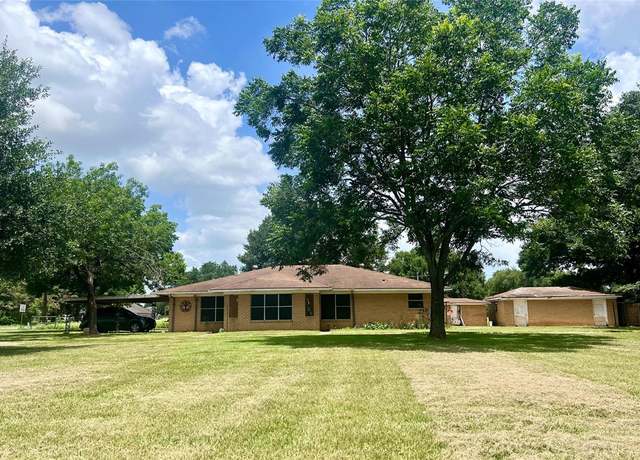 Property at 1234 Frydek Rd, Sealy, TX 77474, 4 beds, 2 baths