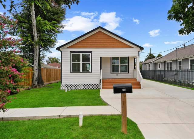 Property at 225 Royder St, Houston, TX 77009, 3 beds, 2 baths