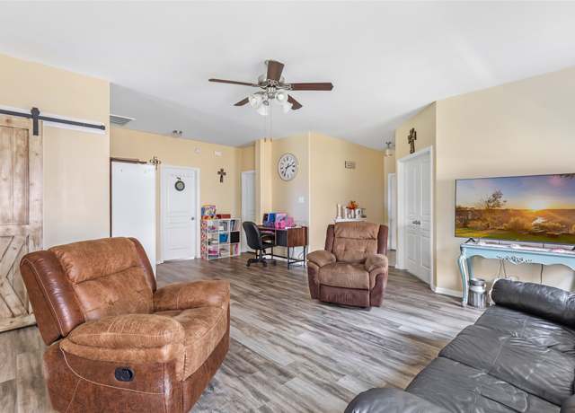 Property at 4914 Seaside Sparrow Ln, Baytown, TX 77521, 3 beds, 2 baths