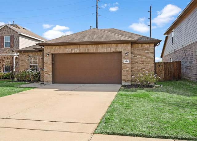 Property at 4914 Seaside Sparrow Ln, Baytown, TX 77521, 3 beds, 2 baths