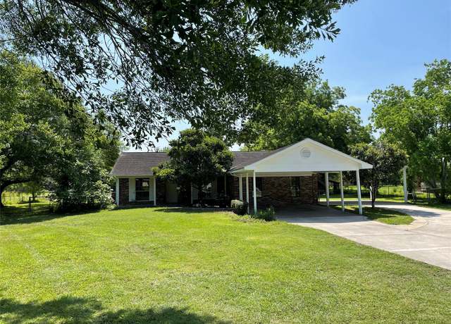 Property at 803 Sycamore Rd, Richmond, TX 77469, 4 beds, 3 baths